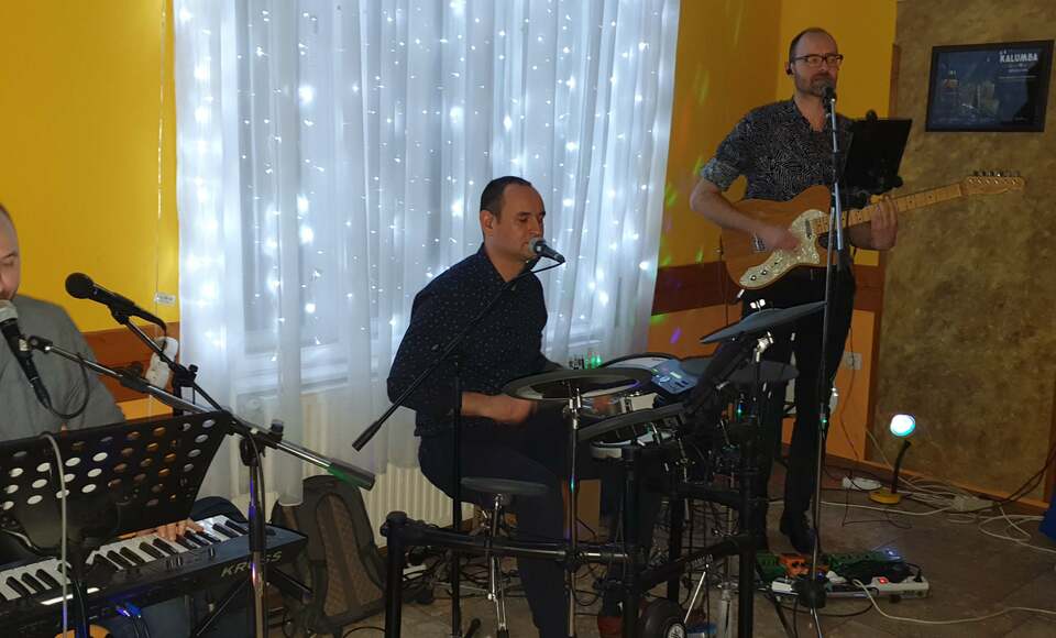 Bajai party együttesek   ár